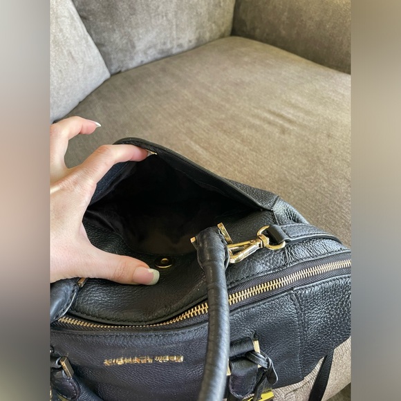 Michael Kors Riley large black pebbled leather crossbody handbag satchel! - Picture 11 of 16